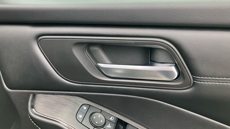 Nissan Qashqai 1.3 DiG-T MH N-Connecta 5dr Petrol Hatchback